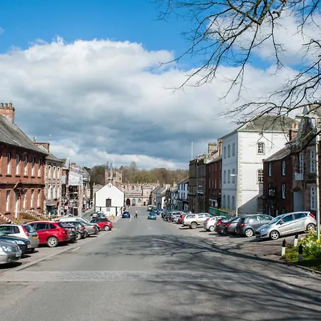 Little Apple Cottage- Free Parking, Hot Tub, Fire, Town Centre