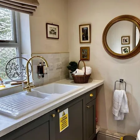 Little Apple Cottage- Free Parking, Hot Tub, Fire, Town Centre Σπίτι διακοπών *