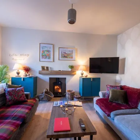 Little Apple Cottage- Free Parking, Hot Tub, Fire, Town Centre Σπίτι διακοπών