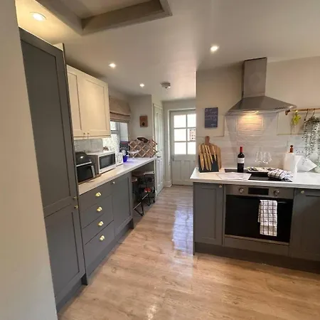 Little Apple Cottage- Free Parking, Hot Tub, Fire, Town Centre * Appleby-in-Westmorland