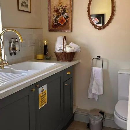 Σπίτι διακοπών Little Apple Cottage- Free Parking, Hot Tub, Fire, Town Centre
