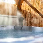 Little Apple Cottage- Free Parking, Hot Tub, Fire, Town Centre Appleby-in-Westmorland