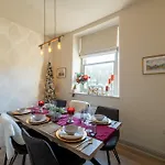 Little Apple Cottage- Free Parking, Hot Tub, Fire, Town Centre * Appleby-in-Westmorland