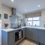 Little Apple Cottage- Free Parking, Hot Tub, Fire, Town Centre * Appleby-in-Westmorland